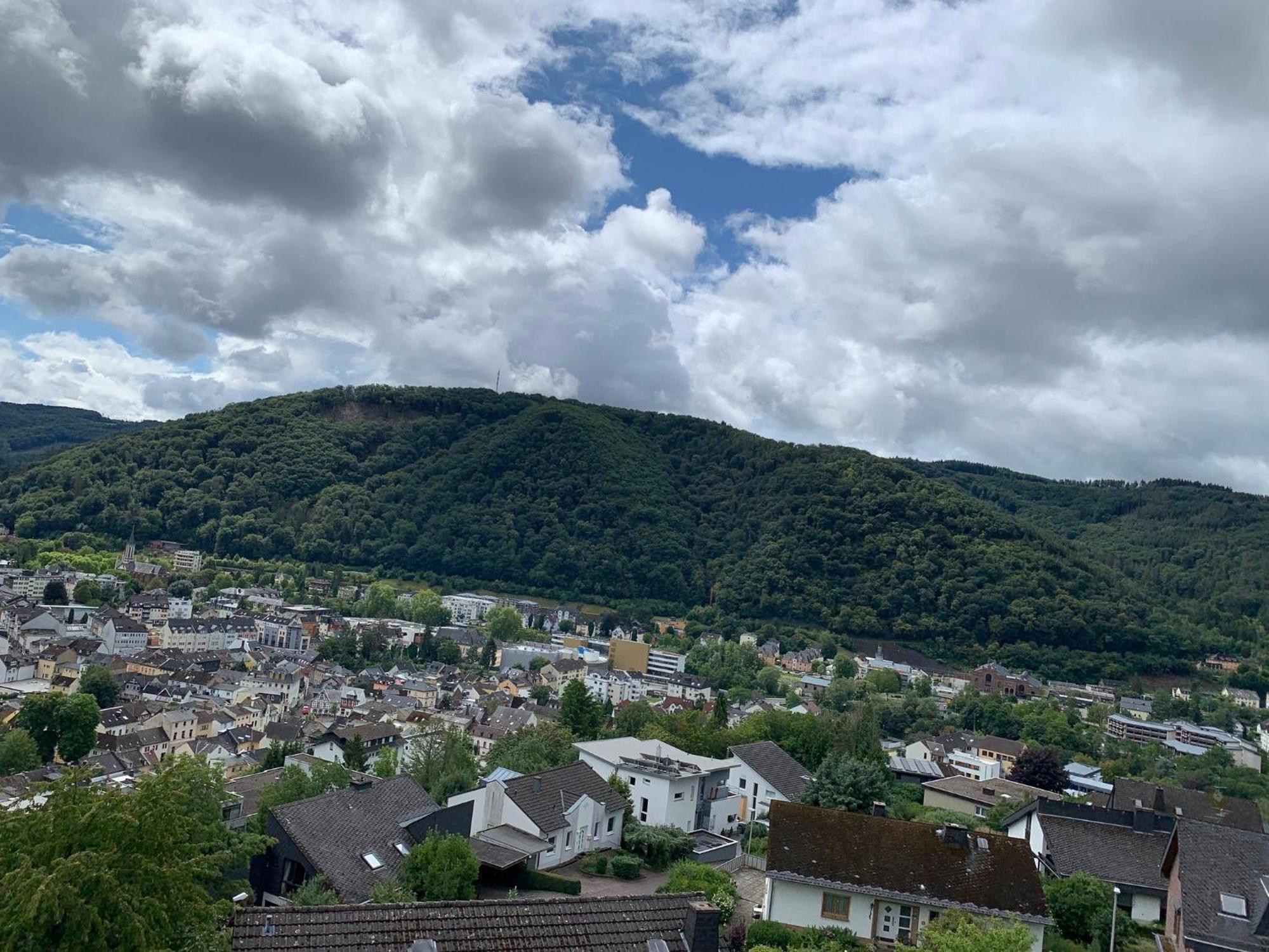 Apartamento Haus Lahntalblick Bad Ems Exterior foto