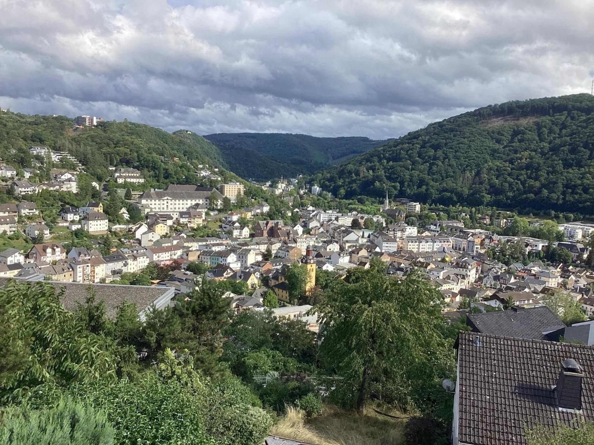 Apartamento Haus Lahntalblick Bad Ems Exterior foto